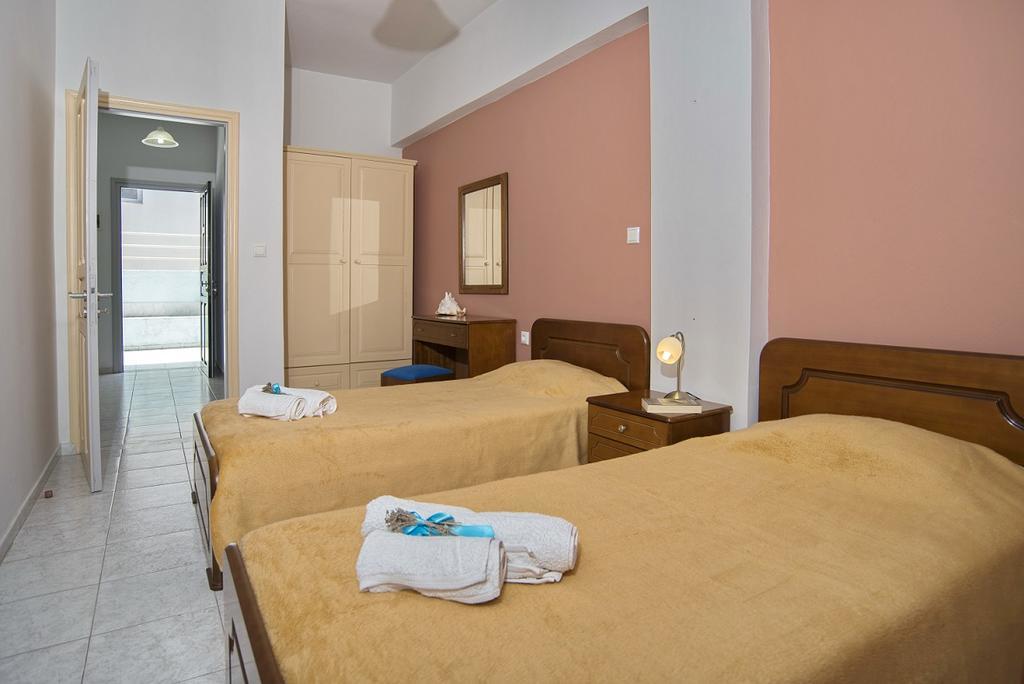 Olympia Central Gaios Bilik gambar